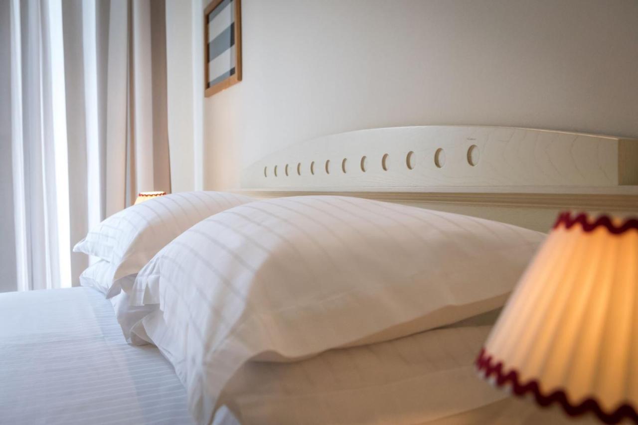 Mure Hotel 努马纳 外观 照片