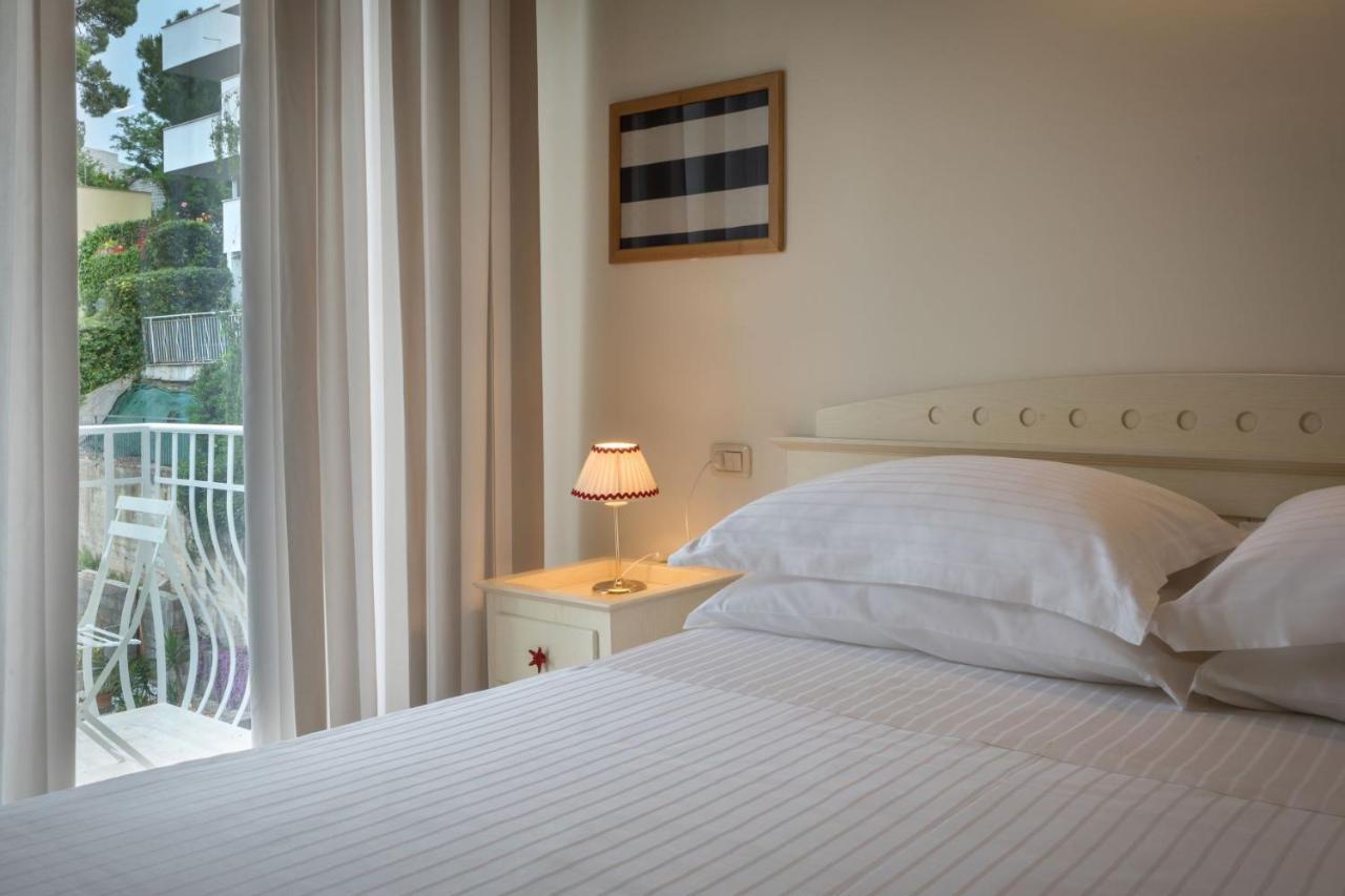 Mure Hotel 努马纳 外观 照片