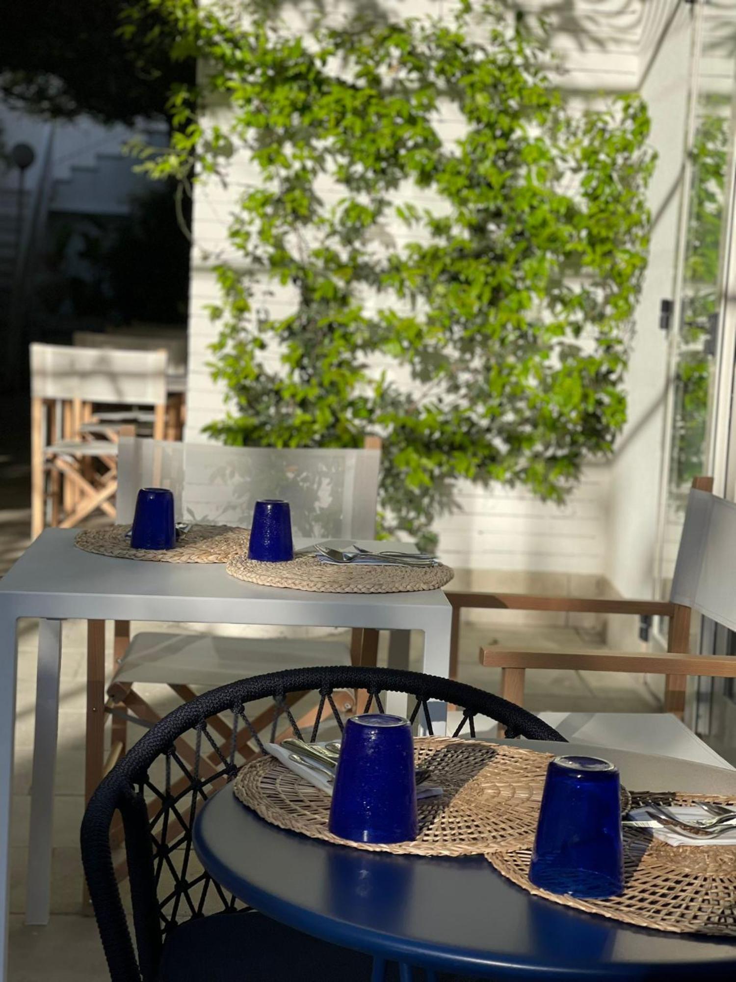 Mure Hotel 努马纳 外观 照片