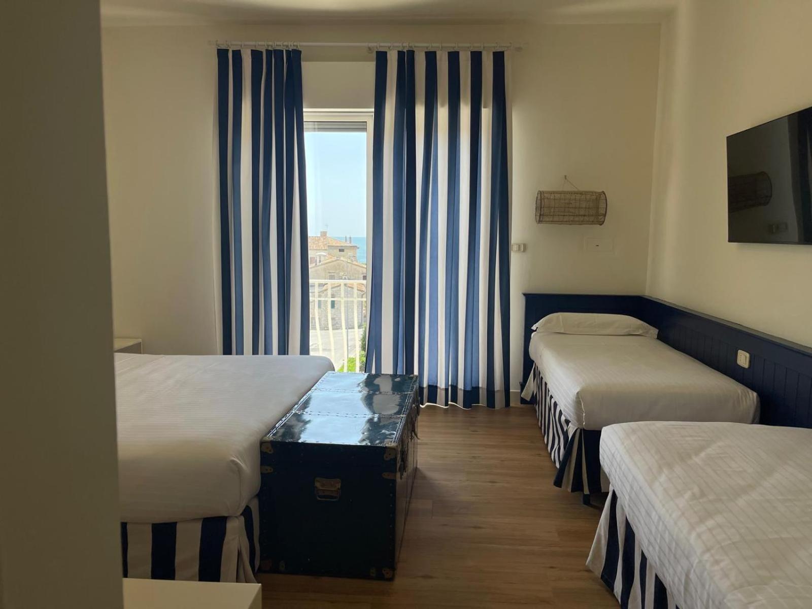 Mure Hotel 努马纳 外观 照片