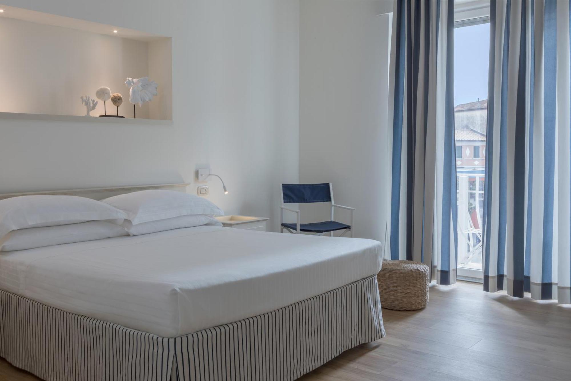 Mure Hotel 努马纳 外观 照片