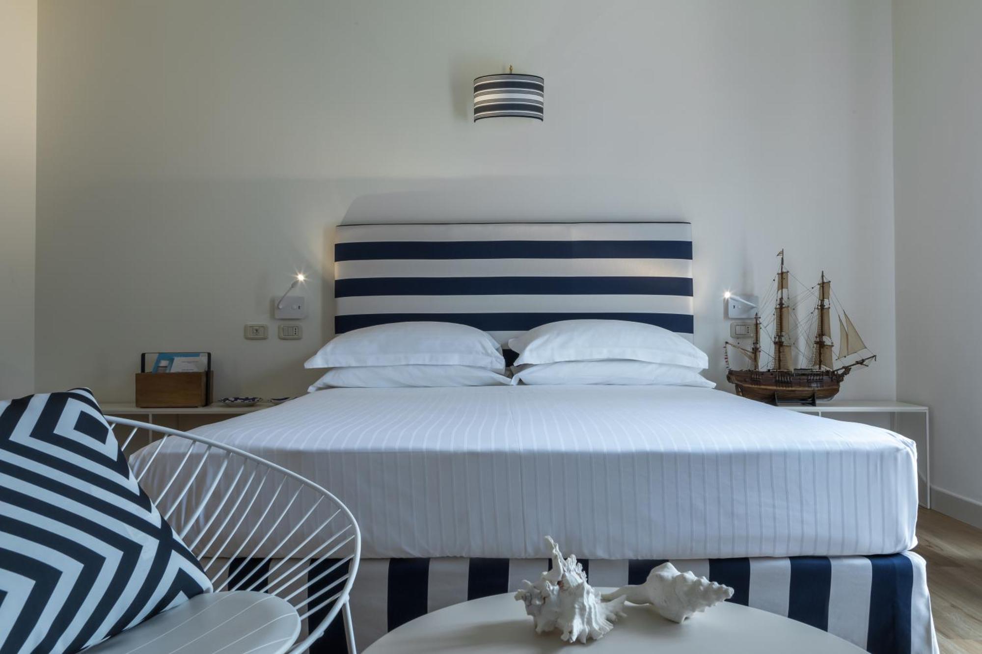 Mure Hotel 努马纳 外观 照片