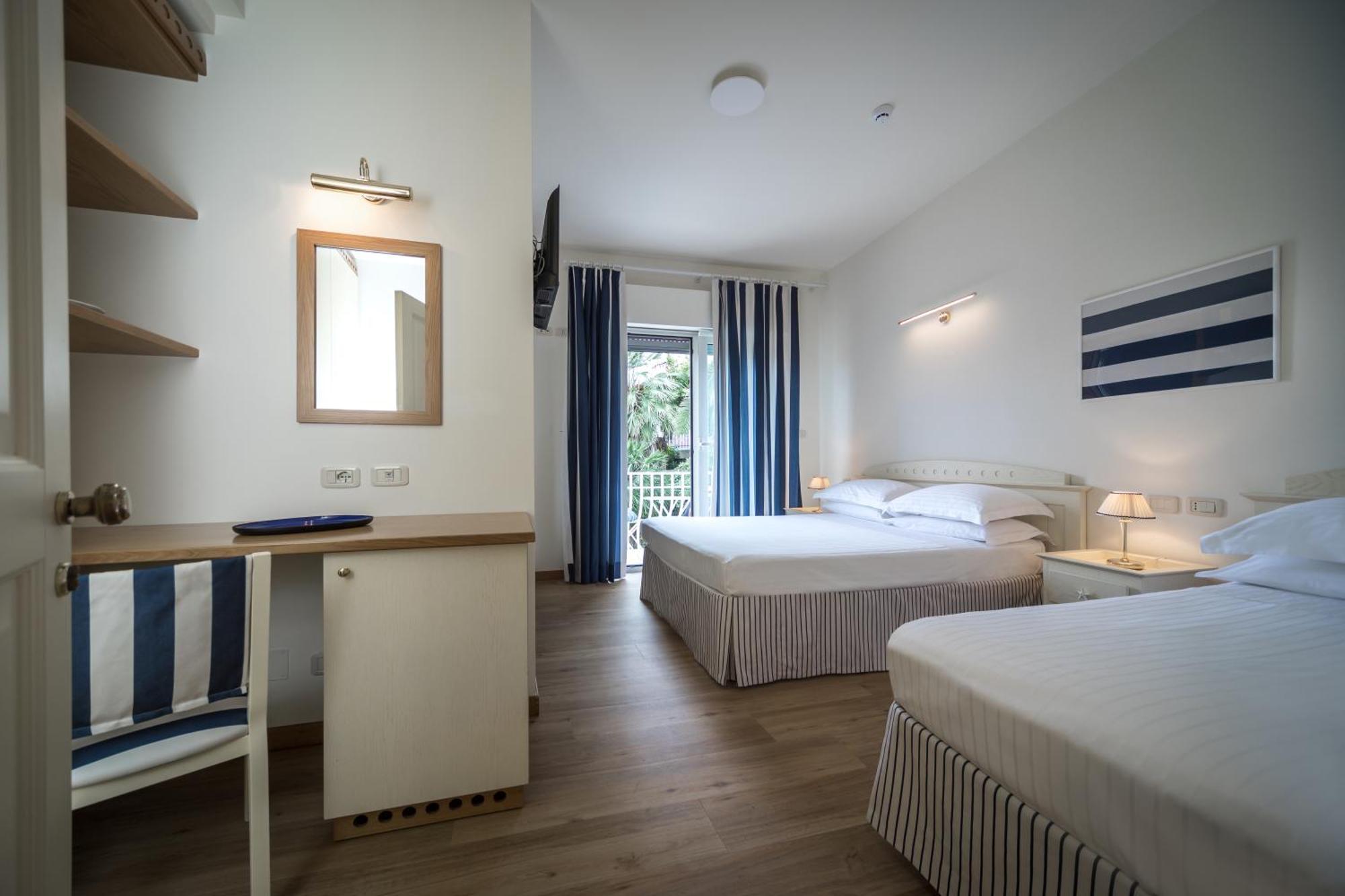 Mure Hotel 努马纳 外观 照片