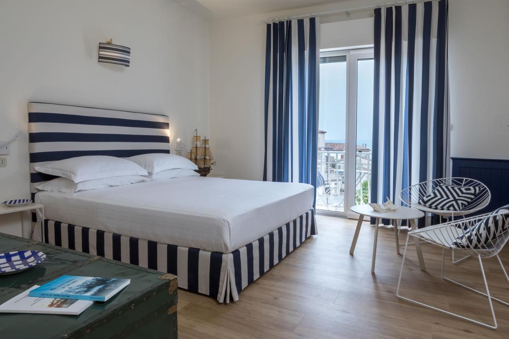 Mure Hotel 努马纳 外观 照片